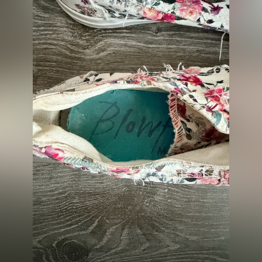 Blowfish White Floral Canvas Low-Top Sneakers with Pink & Green Accents - Picture 4 of 5